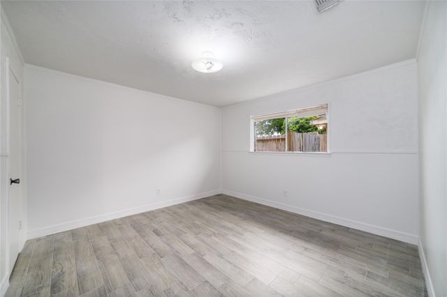 10830 Sela Lane, Houston, TX 77072