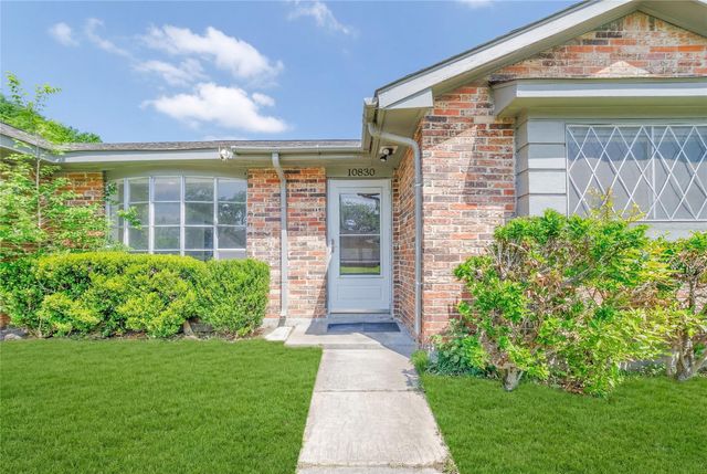 10830 Sela Lane, Houston, TX 77072
