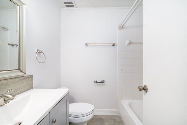 10830 Sela Lane, Houston, TX 77072