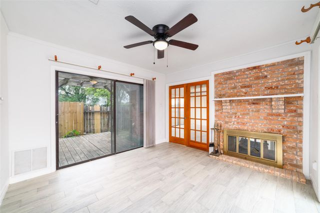 10830 Sela Lane, Houston, TX 77072