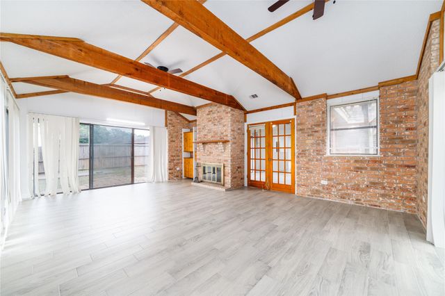 10830 Sela Lane, Houston, TX 77072