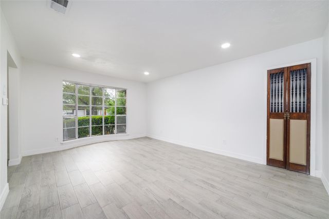 10830 Sela Lane, Houston, TX 77072