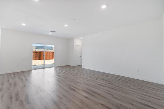 903 Katmai Place, Redding, CA 96001