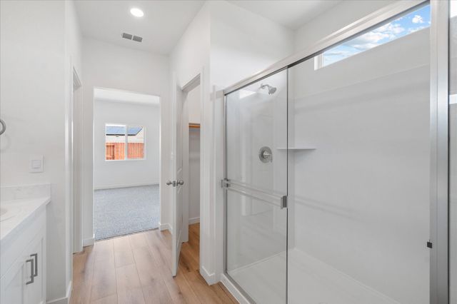 903 Katmai Place, Redding, CA 96001