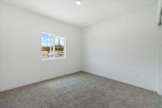 903 Katmai Place, Redding, CA 96001