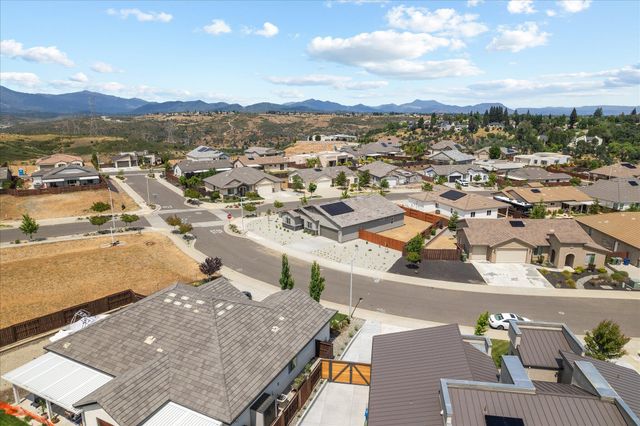 903 Katmai Place, Redding, CA 96001