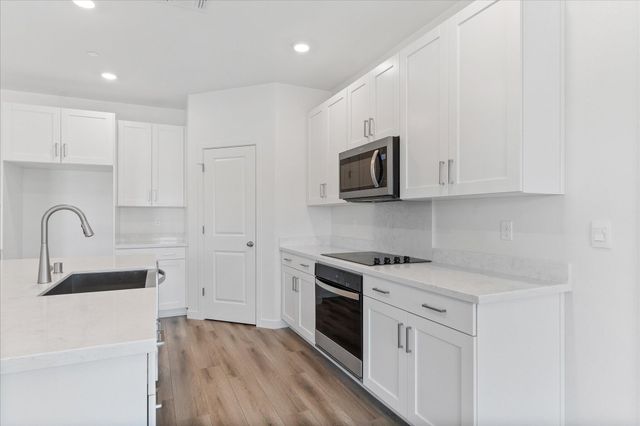 903 Katmai Place, Redding, CA 96001