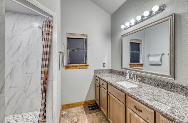 577 Mariposa Avenue, Concan, TX 78838