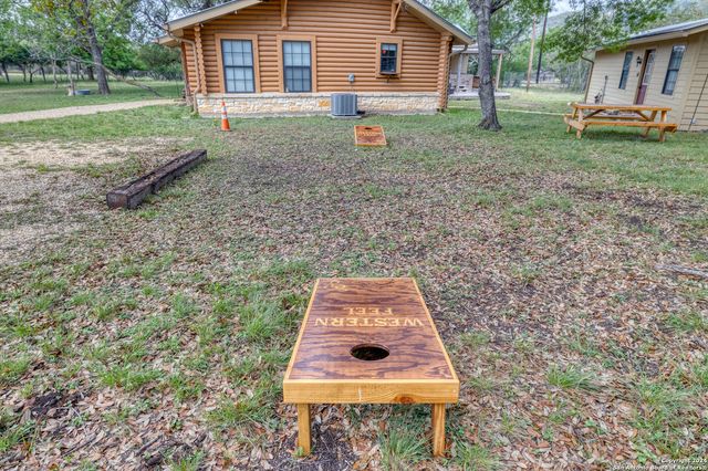 577 Mariposa Avenue, Concan, TX 78838