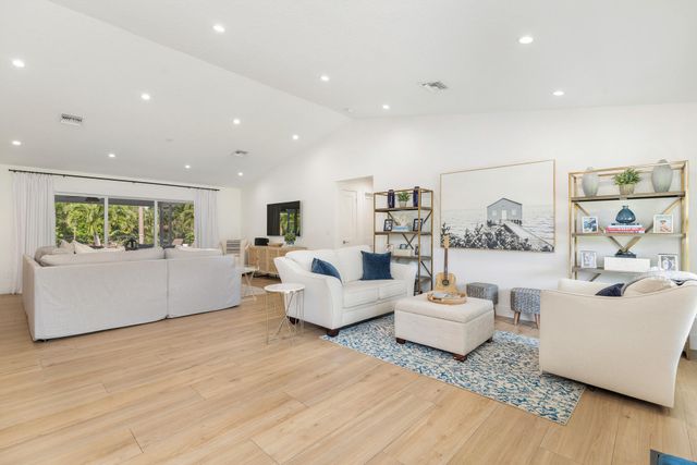 8609 Kelso Drive, Palm Beach Gardens, FL 33418