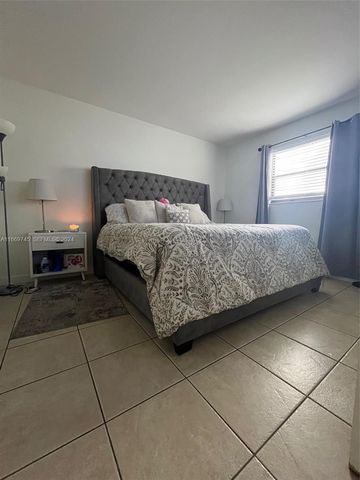 8075 NW 7th Street 109, Miami, FL 33126