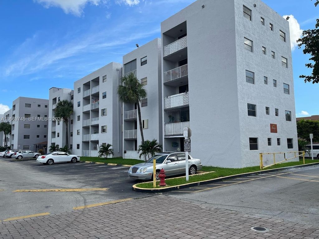 8075 NW 7th Street 109, Miami, FL 33126
