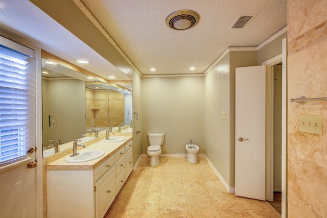 225 Sovereign Court, Rockwall, TX 75032