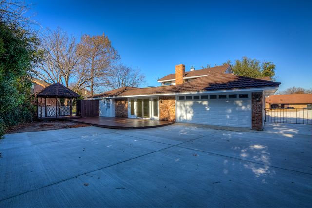 225 Sovereign Court, Rockwall, TX 75032