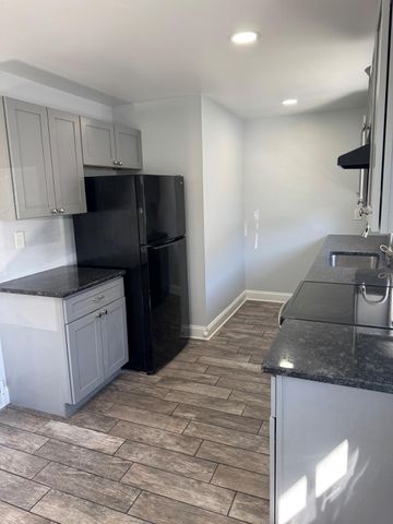 131 1ST AVE, Broomall, PA 19008