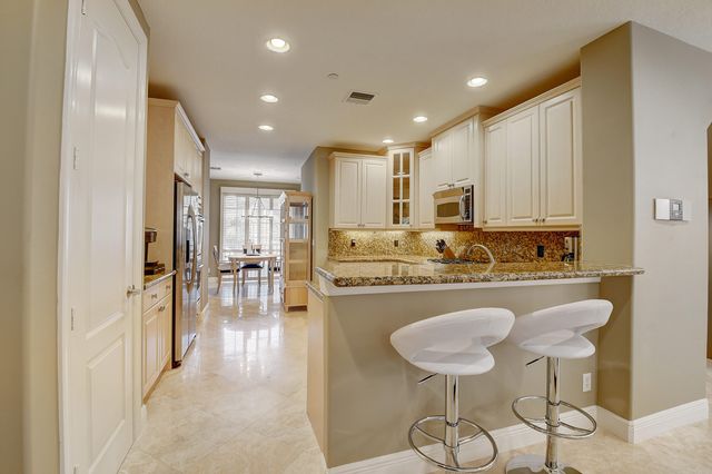 5645 NE Trieste Way, Boca Raton, FL 33487