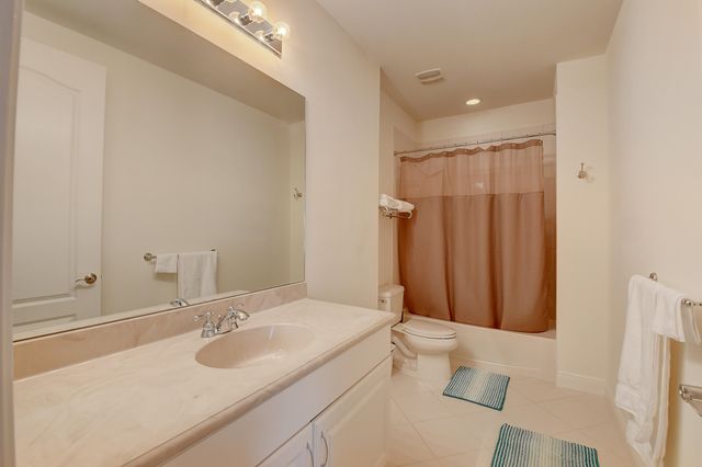 5645 NE Trieste Way, Boca Raton, FL 33487