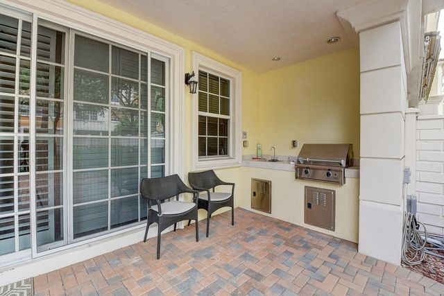 5645 NE Trieste Way, Boca Raton, FL 33487