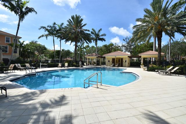 5645 NE Trieste Way, Boca Raton, FL 33487