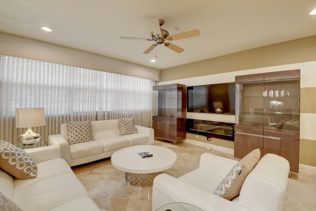 5645 NE Trieste Way, Boca Raton, FL 33487