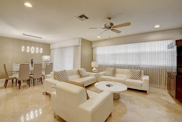 5645 NE Trieste Way, Boca Raton, FL 33487