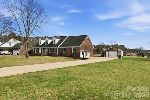 310 Palmer Circle, Rockwell, NC 28138