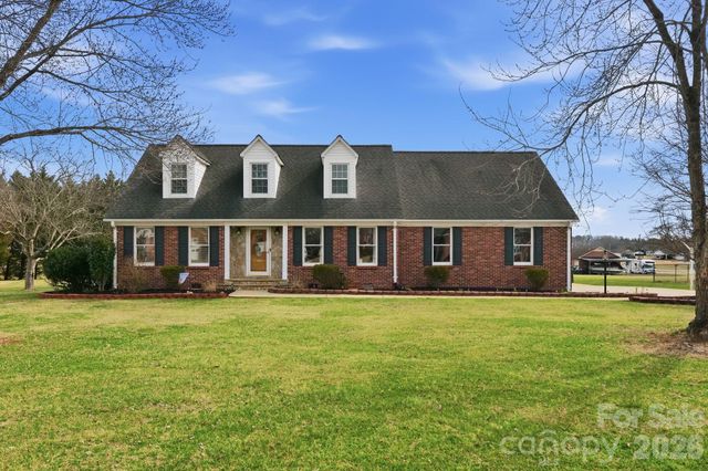 310 Palmer Circle, Rockwell, NC 28138