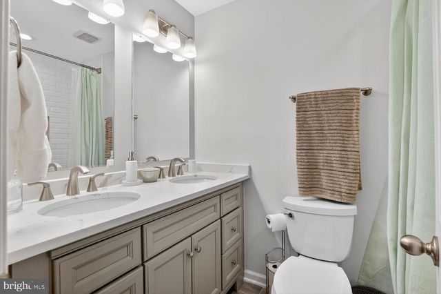 4830 TREASURE CT, Fairfax, VA 22032