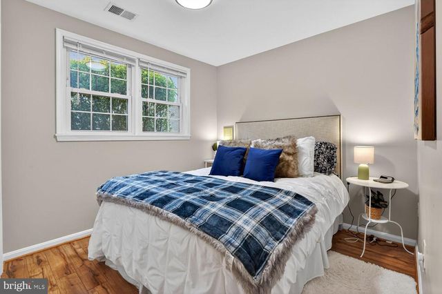 4830 TREASURE CT, Fairfax, VA 22032