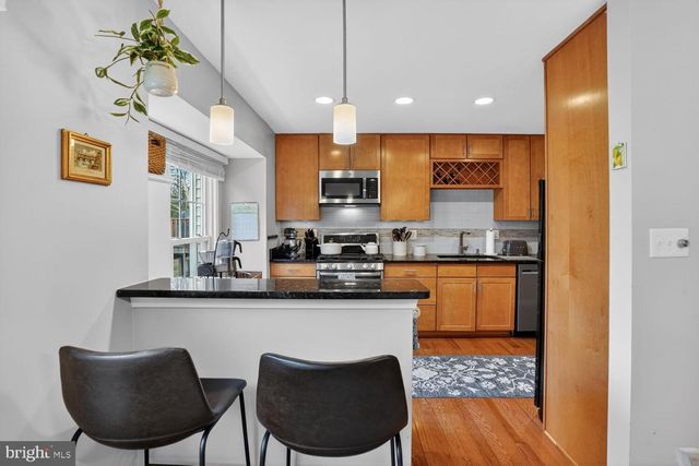 4830 TREASURE CT, Fairfax, VA 22032