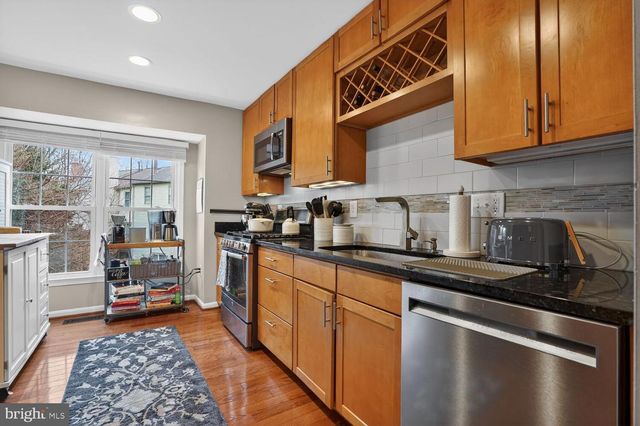 4830 TREASURE CT, Fairfax, VA 22032