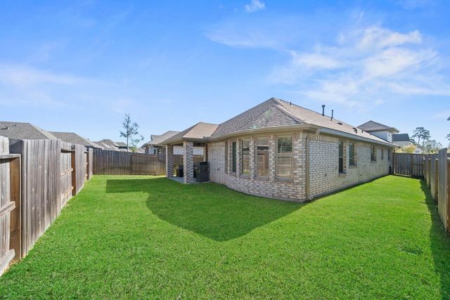 752 Washita Falls Lane, Conroe, TX 77304