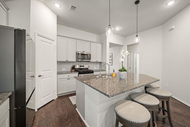 752 Washita Falls Lane, Conroe, TX 77304