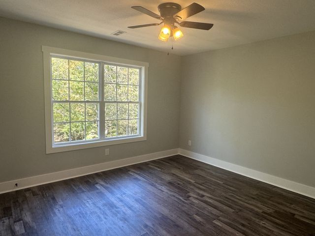 954 Greenwood Ave, Clarksville, TN 37040