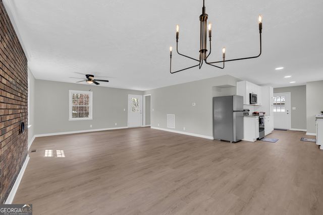 348 Knottywood Drive, Lavonia, GA 30553