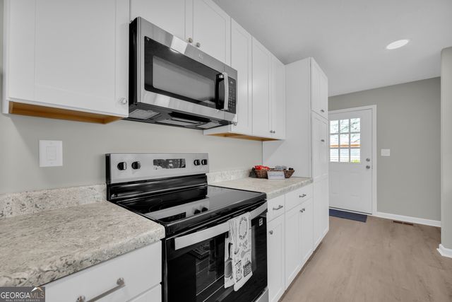 348 Knottywood Drive, Lavonia, GA 30553