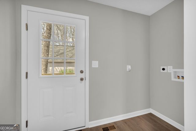 348 Knottywood Drive, Lavonia, GA 30553