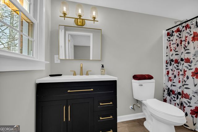 348 Knottywood Drive, Lavonia, GA 30553