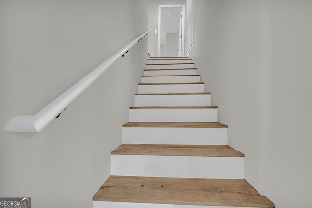 348 Knottywood Drive, Lavonia, GA 30553