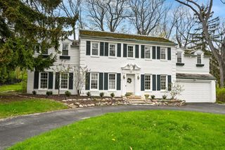 1065 Lower Ridgeway, Elm Grove, WI 53122