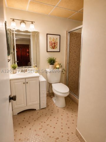 9964 N Belfort Cir 201, Tamarac, FL 33321