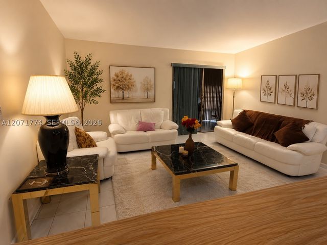 9964 N Belfort Cir 201, Tamarac, FL 33321