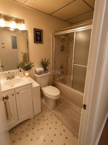 9964 N Belfort Cir 201, Tamarac, FL 33321