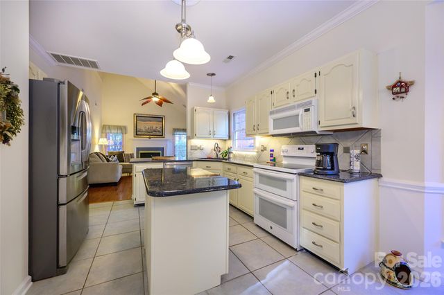 6709 Fairhope Court, Charlotte, NC 28277