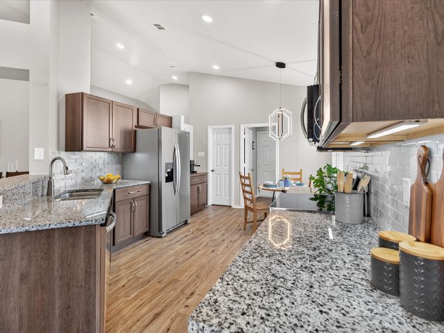 1710 Twin Hills Way, Princeton, TX 75407