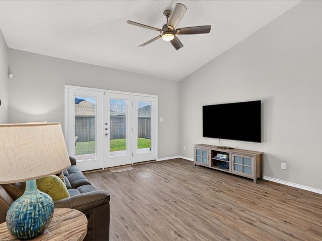 1710 Twin Hills Way, Princeton, TX 75407