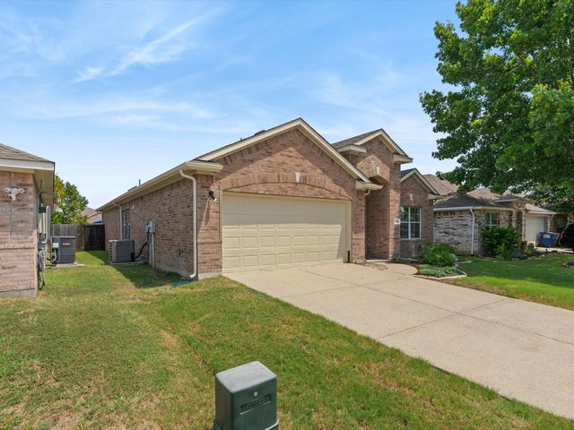 1710 Twin Hills Way, Princeton, TX 75407