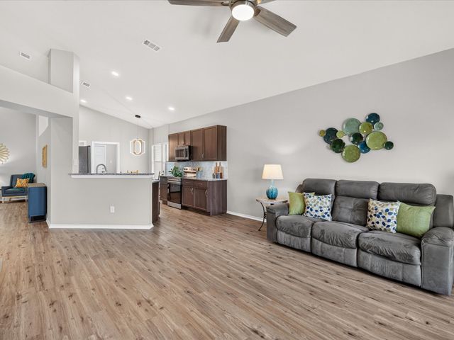 1710 Twin Hills Way, Princeton, TX 75407