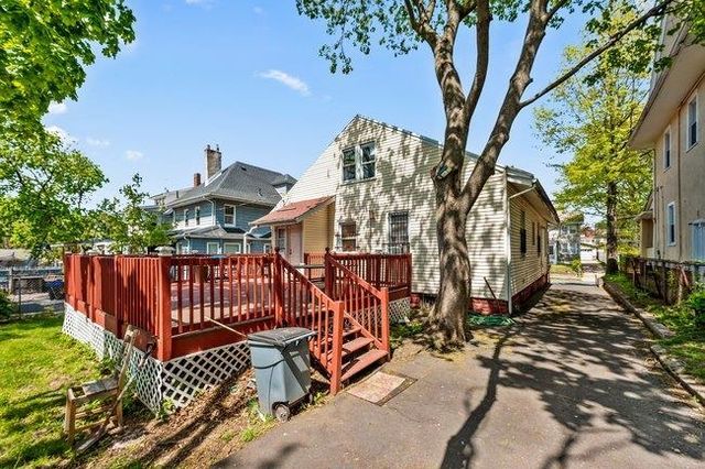 42-44 SCHEERER AVE, Newark, NJ 07112