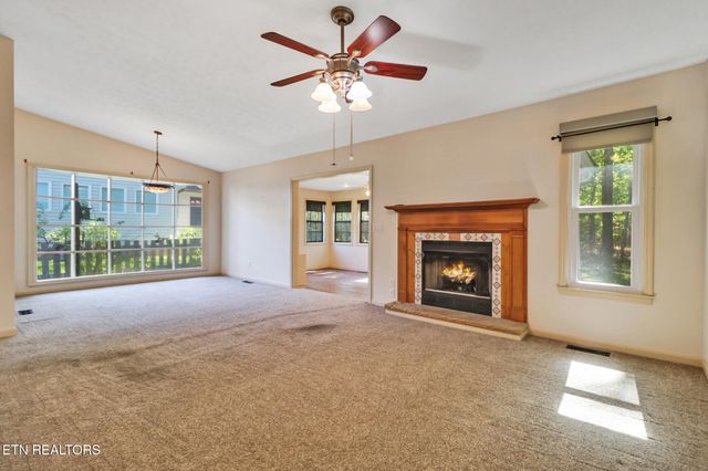 140 Shelley Lane, Crossville, TN 38558
